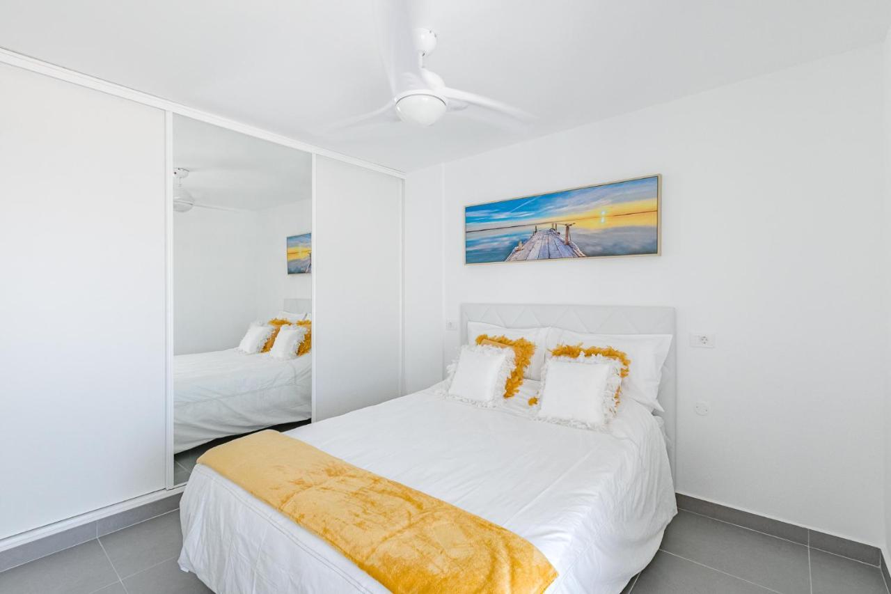 Buenavista Sunflower Apartment In Playa La Arena Puerto de Santiago  Bagian luar foto