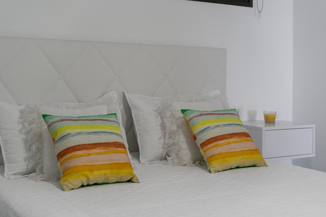 Buenavista Sunflower Apartment In Playa La Arena Puerto de Santiago  Bagian luar foto