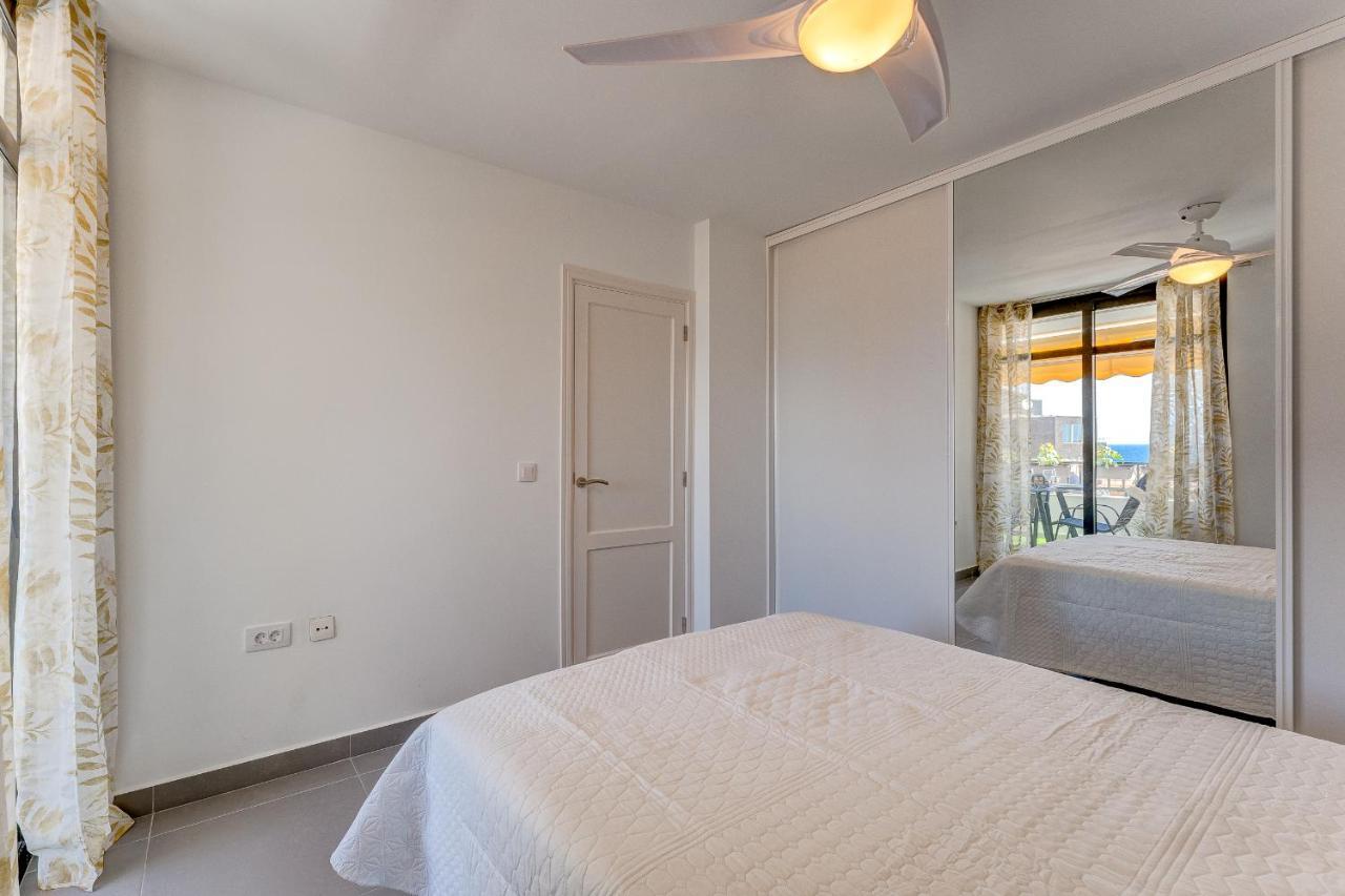 Buenavista Sunflower Apartment In Playa La Arena Puerto de Santiago  Bagian luar foto