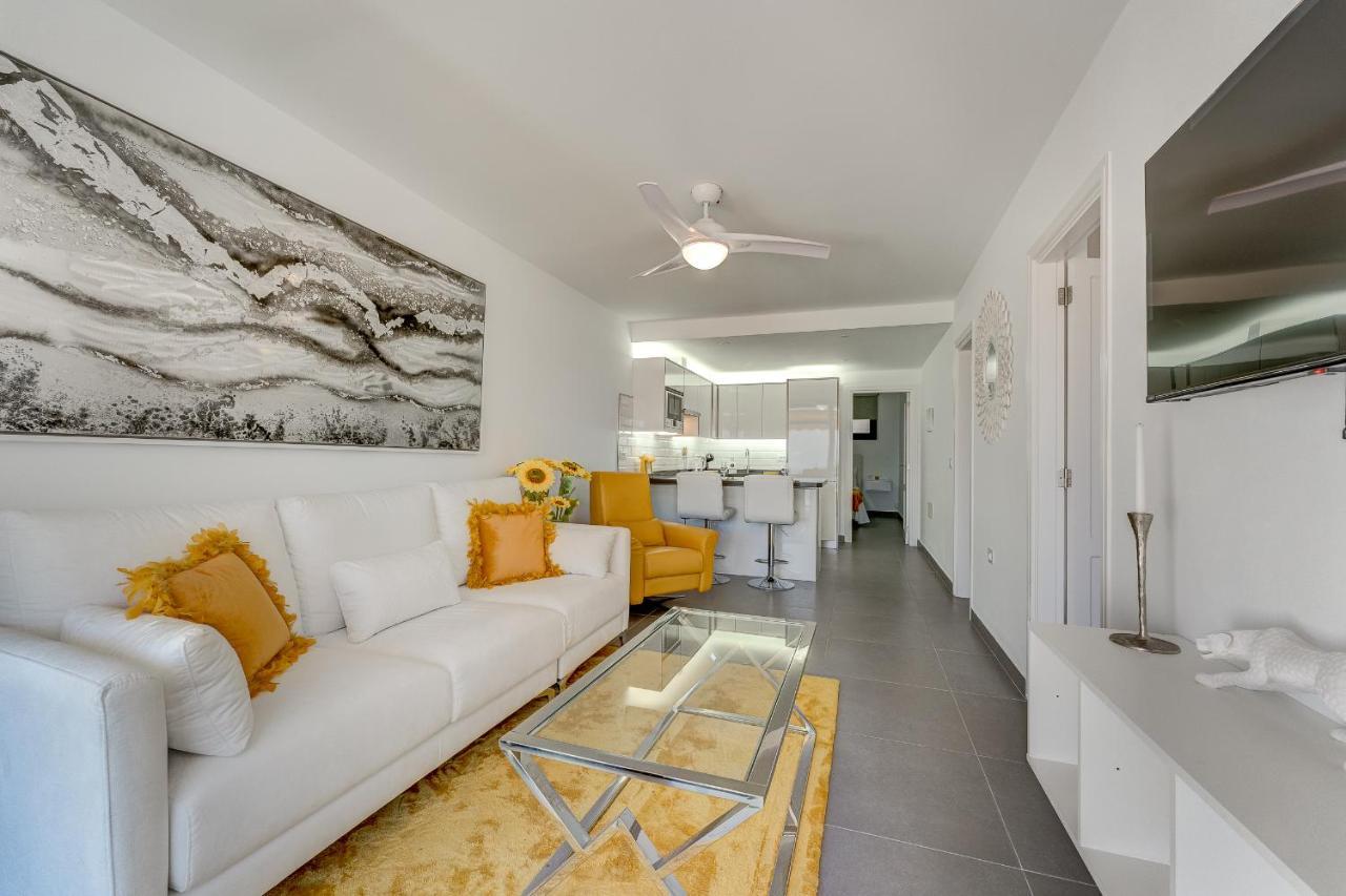 Buenavista Sunflower Apartment In Playa La Arena Puerto de Santiago  Bagian luar foto