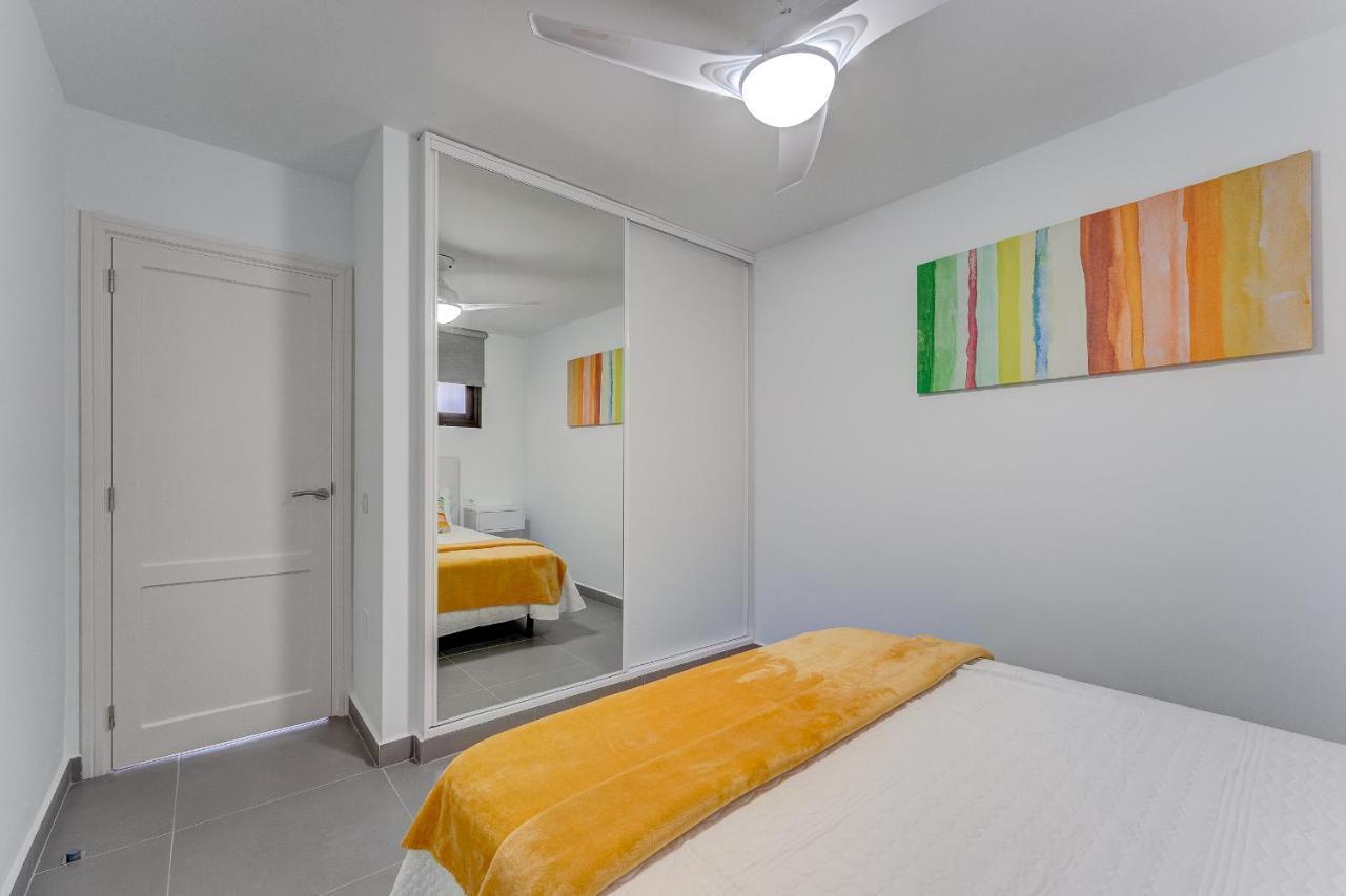 Buenavista Sunflower Apartment In Playa La Arena Puerto de Santiago  Bagian luar foto
